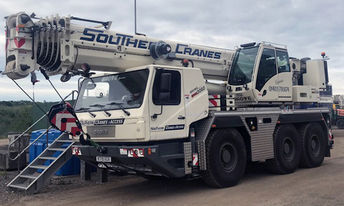 Grove GMK3060 mobile crane