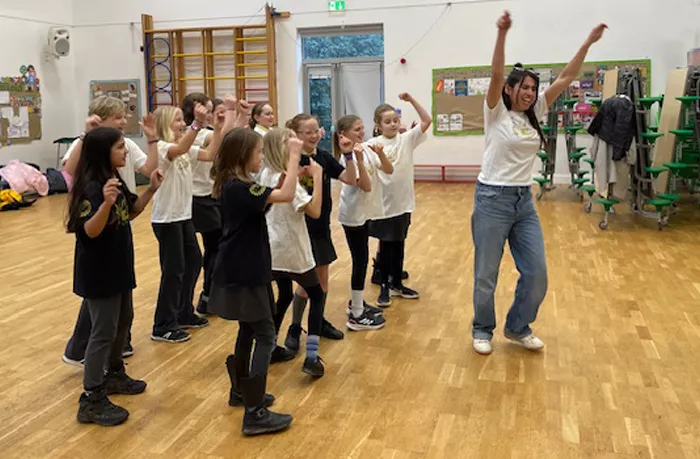 Sing Choirs for Children - choir sessions taught in West Sussex schools