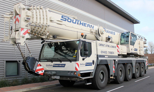 Liebherr LTM1130 mobile crane