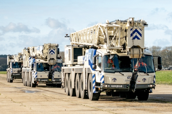 Grove crane hire at Southern Cranes & Access