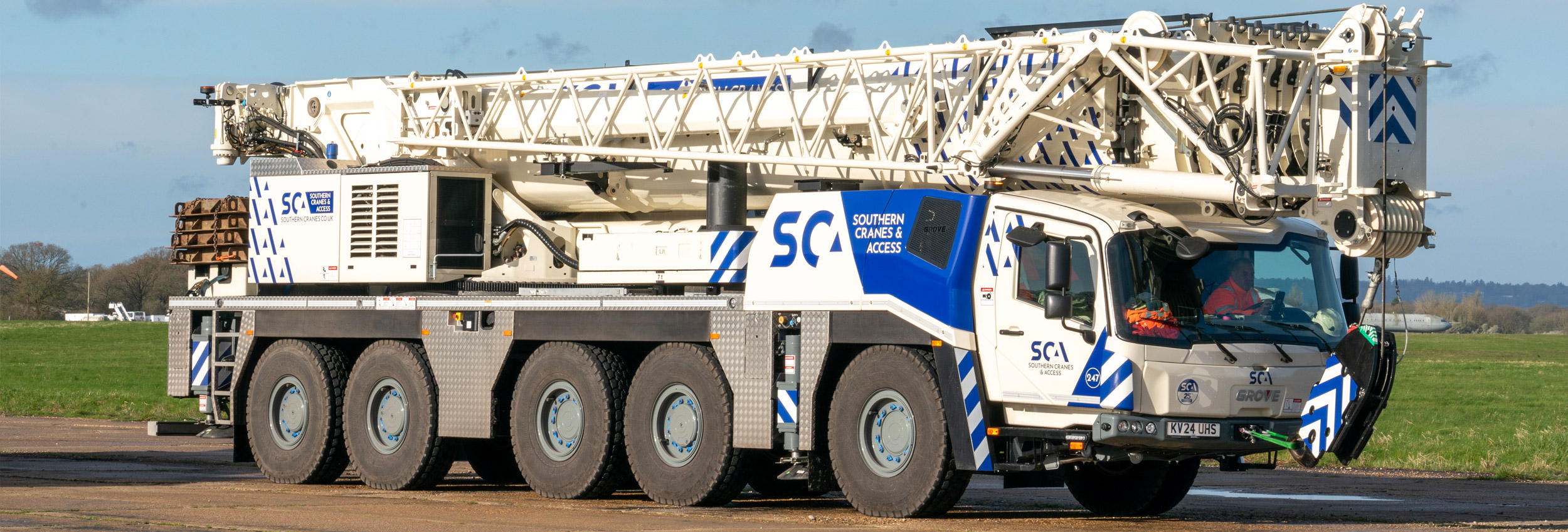 Mobile crane hire above 80 tonnes from Southern Cranes & Access
