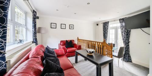 Apartment 4 Lounge Area